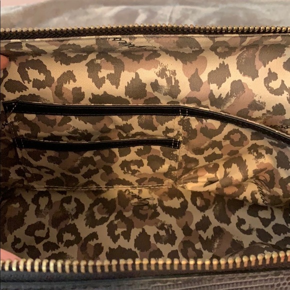 Guess Satchel Handbag - Picture 6 of 7